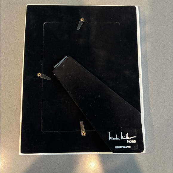 Nicole Miller Cream and Gold 5x7 Picture Frame, new - Picture 2 of 2